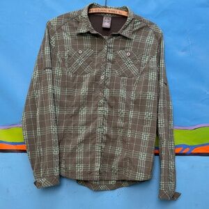 REI ventilated, snap-front shirt / blouse